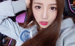 腿分大点就不疼了